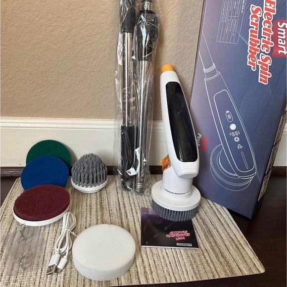 Spin Scrubber Cleaning Brush Rechargeable - Picture 7 of 7